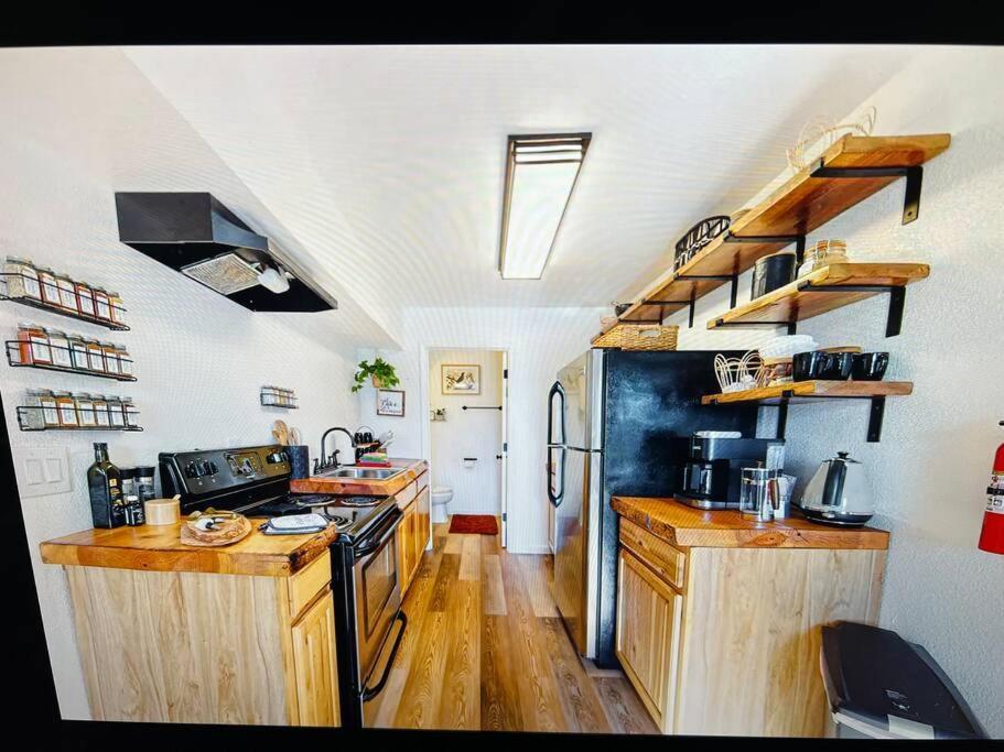 New Modern Boho Apt- Close To Yosemiteオークハースト エクステリア 写真